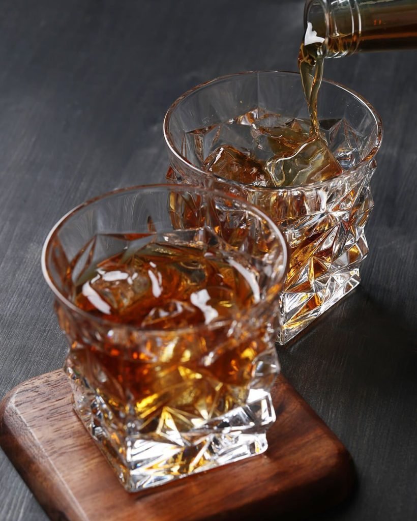 glass-of-whiskey-or-bourbon-only-with-ice (1)